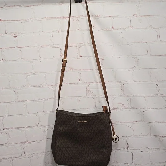 Michael Kors OutletJet Set Travel Large Logo Messenger Bag NWOT - Picture 3 of 16